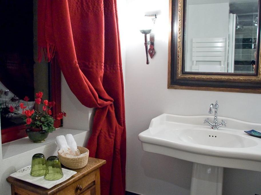 Manoir De La Malartrie Villa Vezac  Room photo